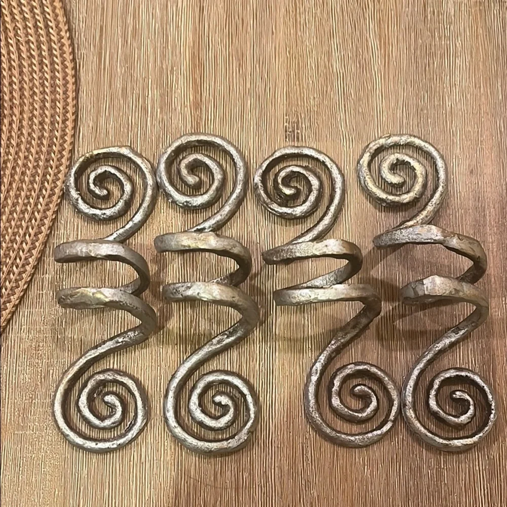 Placemats, Cloth Napkins & Napkin Rings